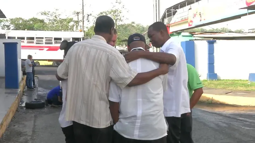 Conductores de turismo tras asesinato de compañero