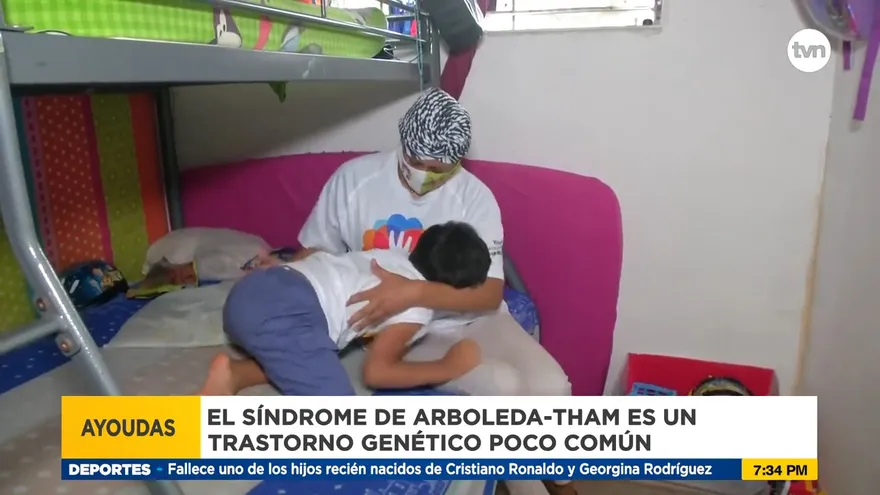 Un niño se agrede constantemente debido a la enfermedad rara que padece, necesita tu ayuda