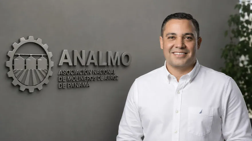 Florentino Ábrego assumes presidency of Panama's rice millers association