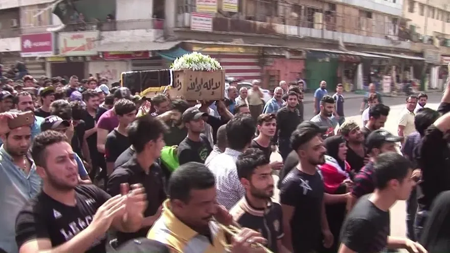 Irak llora por víctimas del atentado, mientras sigue la búsqueda