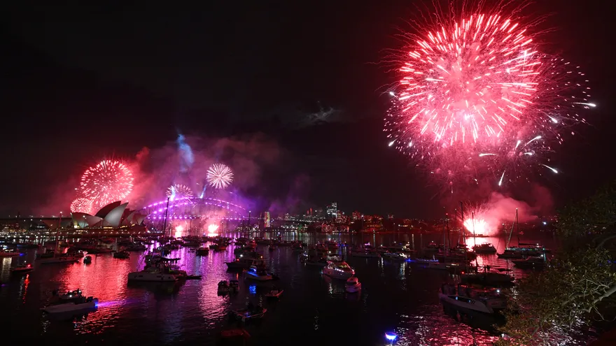 Celebraciones masivas en Nueva Zelanda y Australia por llegada del 2026