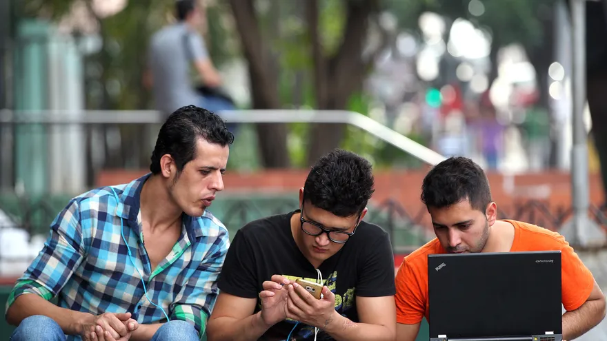 Tres de los acusados han sido detenidos a petición de Estados Unidos en Malasia, Bulgaria y Estonia y están a la espera de extradición.