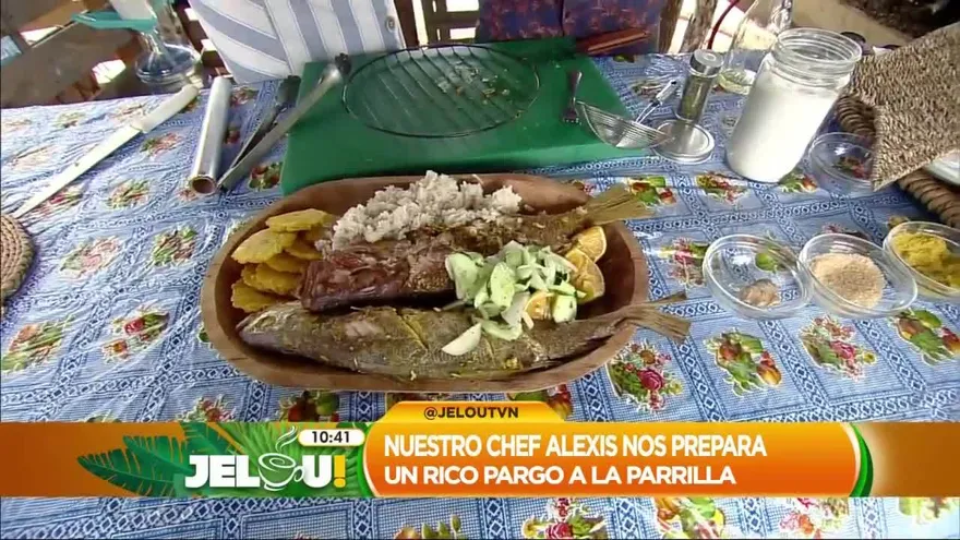 Alexis nos preparan un rico pargo a la parrilla