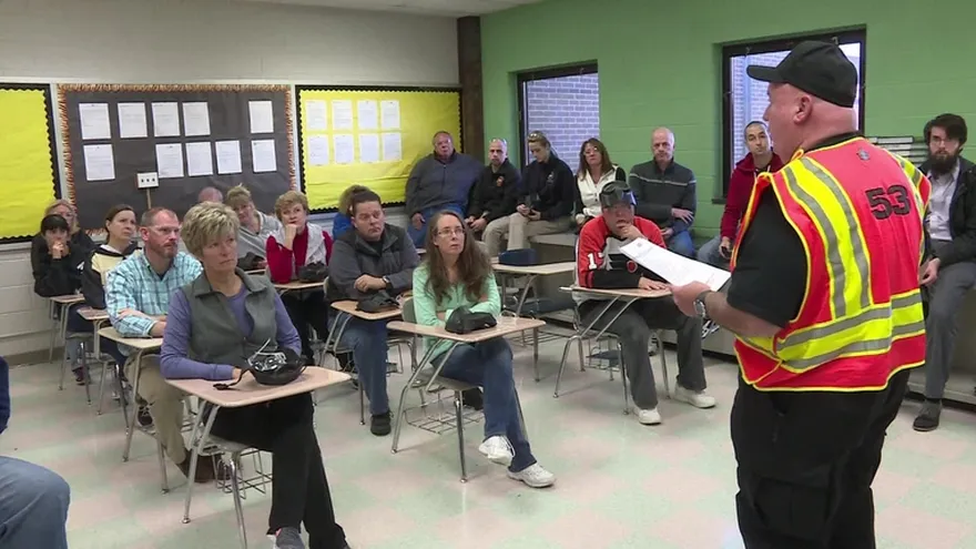 Profesores de EEUU entrenan contra ataques armados