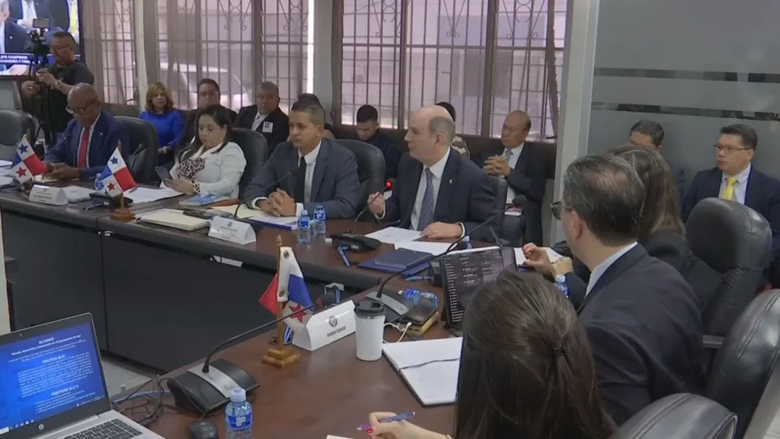 MEF presenta los fondos de 2027 ante la Comisión Presupuesto