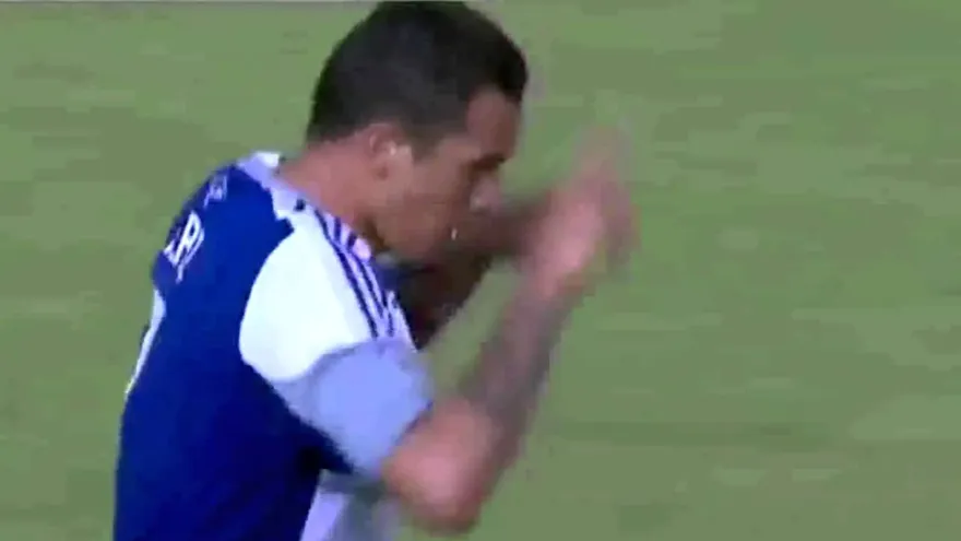 Mira aquí el gol de Blas Pérez anotado al Chivas USA