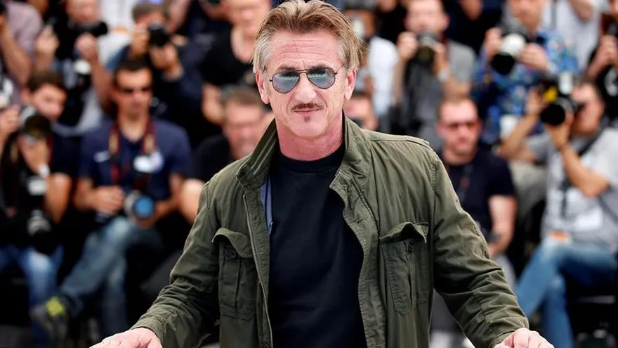 El cineasta estadounidense Sean Penn, posa durante el pase gráfico de la película "The Last Face", en la 69 edición del Festival Internacional de Cine de Cannes en Francia hoy.