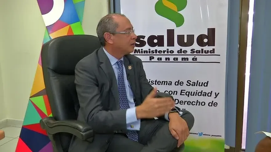 Ministro de Salud dice que estará en el cargo hasta que decida el Presidente