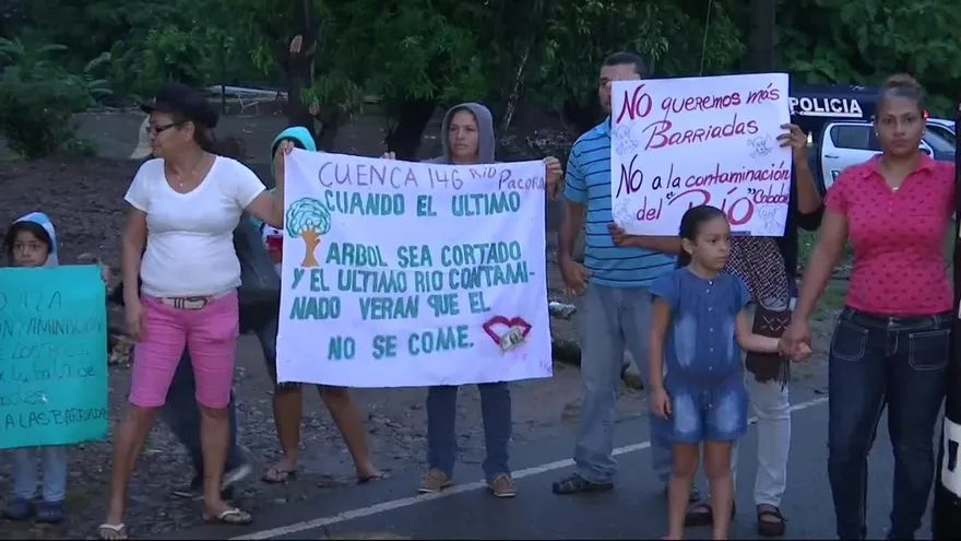 Residentes en Pacora protestan para defender al río Cabobré