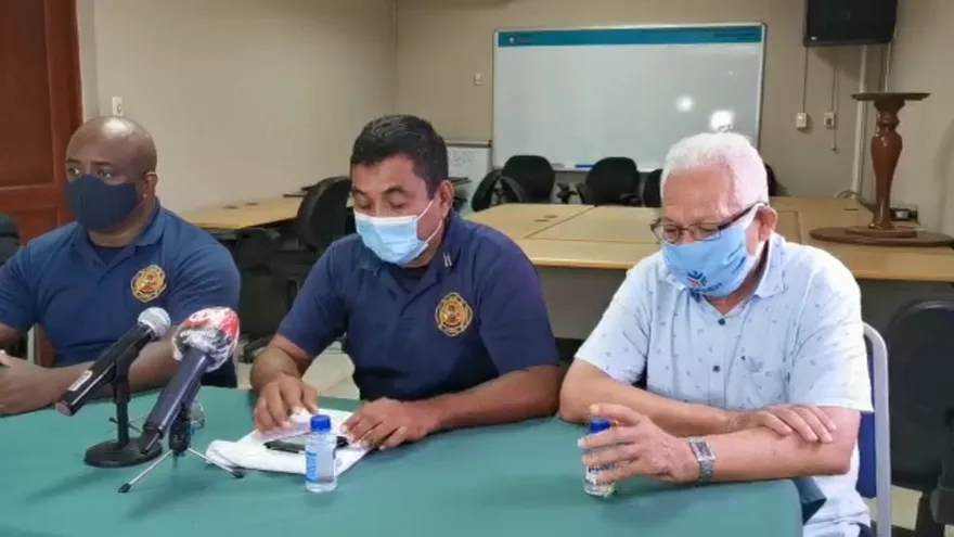 Bomberos piden renuncia del director encargado
