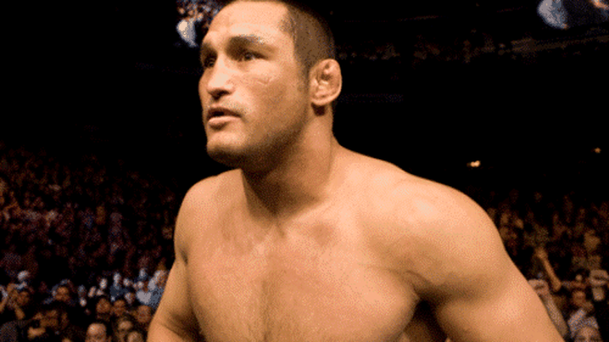 Lesión de Henderson "tumbó" el UFC 151