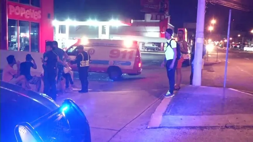 Tras accidente, muere conductor de bus pirata