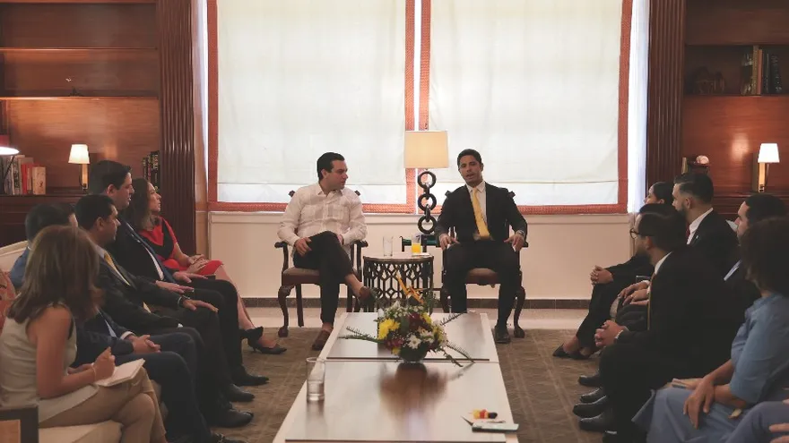 Encuentro entre diputados y el embajador, Kevin Marino Cabrera.