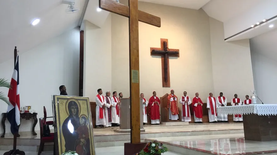 Símbolos de la JMJ en República Dominicana