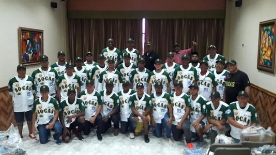 Bocatoreños se exponen ante unos santeños que entran en calor