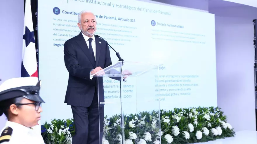El administrador del Canal de Panamá, Ricaurte Vásquez Morales, durante la presentación de los planes de diversificación a futuro de la vía interoceánica.