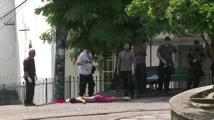 Tiroteo en carnaval callejero en Rio deja al menos un muerto