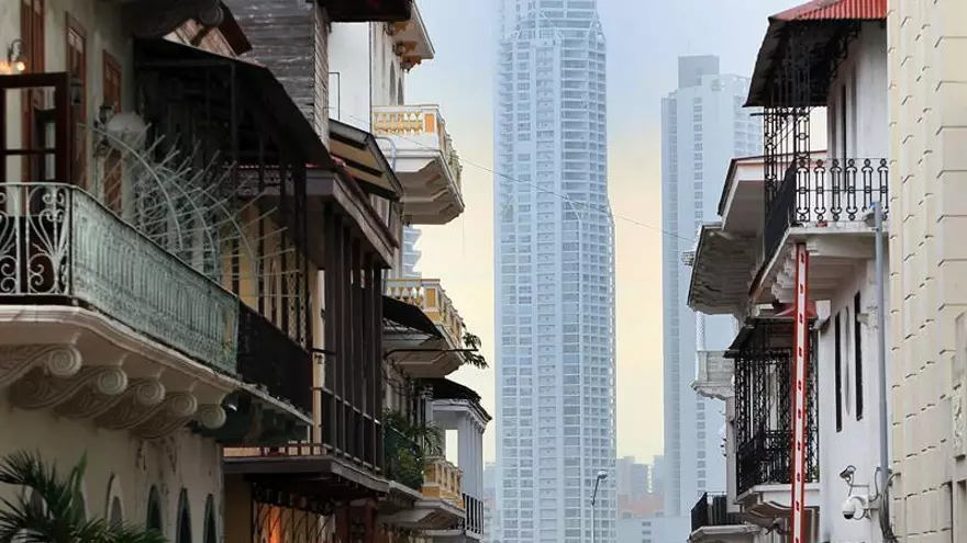 Fotografía del restaurado Casco Antiguo de Ciudad de Panamá (Panamá).