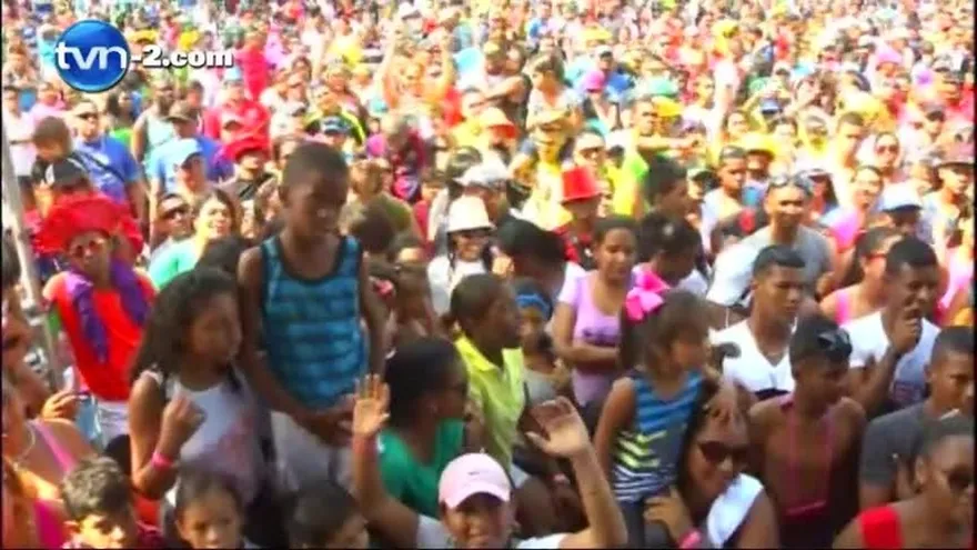 Policías disfrutan de sus carnavales, en los “Policulecos”