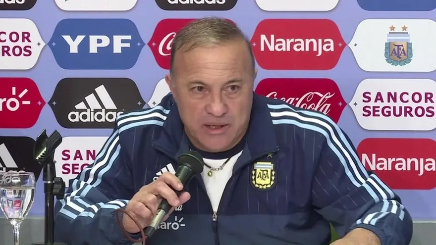 Julio Olarticoechea: "Iremos a los JJOO aunque tengamos 13 jugadores"