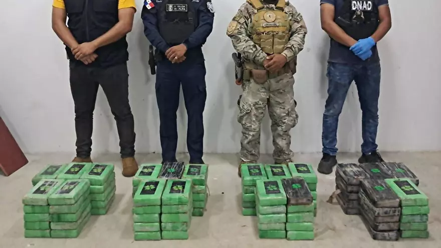 Incautan 100 paquetes con presunta droga en Colón