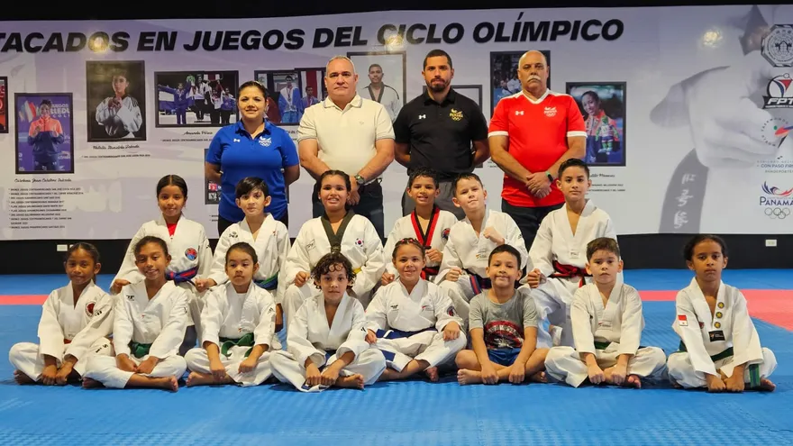 Pequeños atletas de taekwondo competirán por Panamá en las modalidades de combate y poomsae