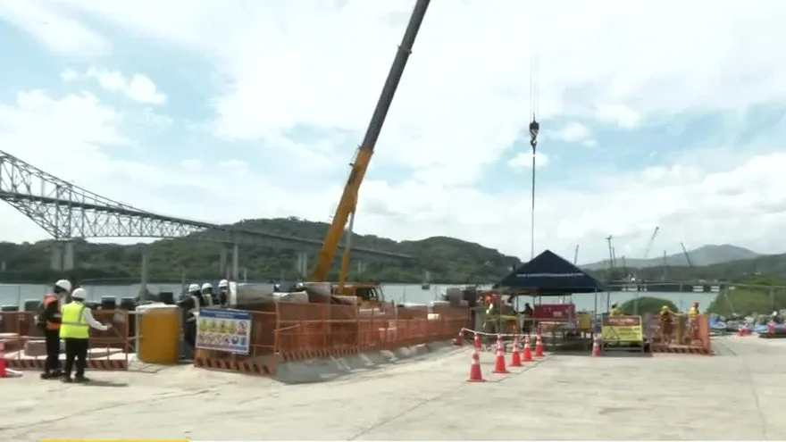 MOP y consorcio del Cuarto Puente sobre el Canal firman adenda para rediseño del intercambiador este