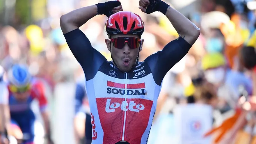 Ewan un cohete en Sisteron; Alaphilippe conserva el maillot amarillo