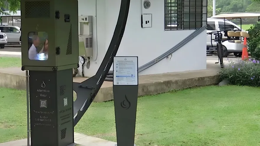Omar Park unveils innovative fountain producing drinking water from air humidity