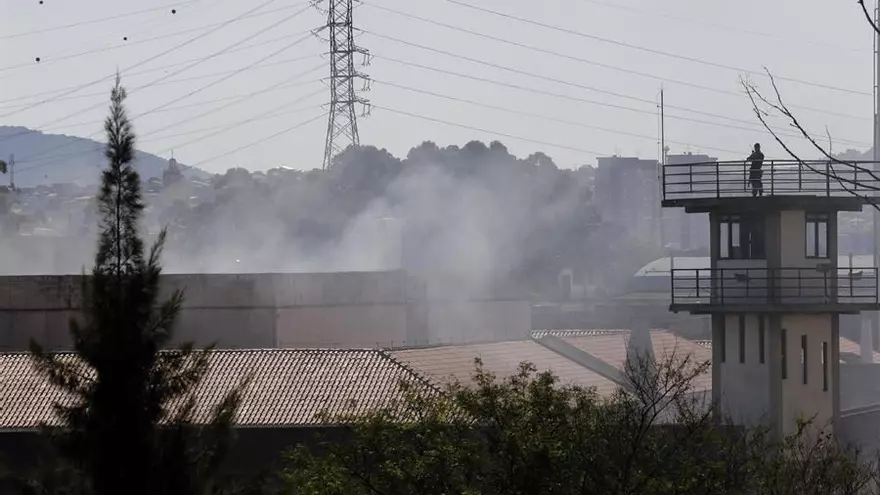 Al menos 1.350 presos se fugan de tres cárceles en el estado brasileño de Sao Paulo