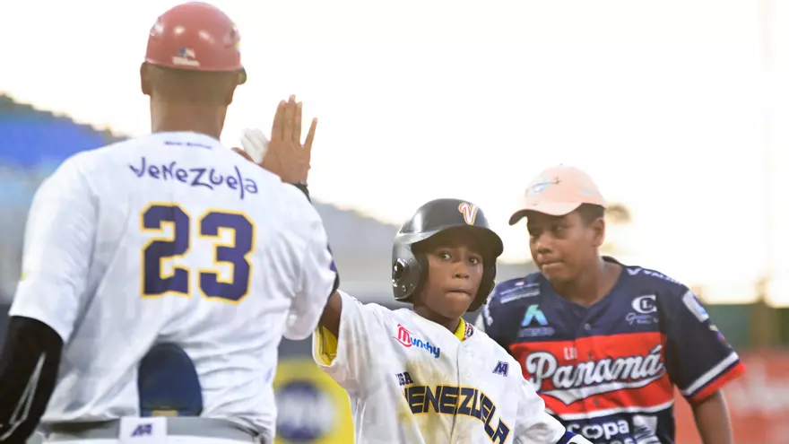 Venezuela ratificó ante Panamá su buen momento en la Serie del Caribe Kids 2025