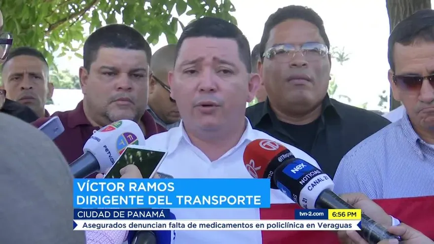 Taxistas protestan contra la competencia desleal