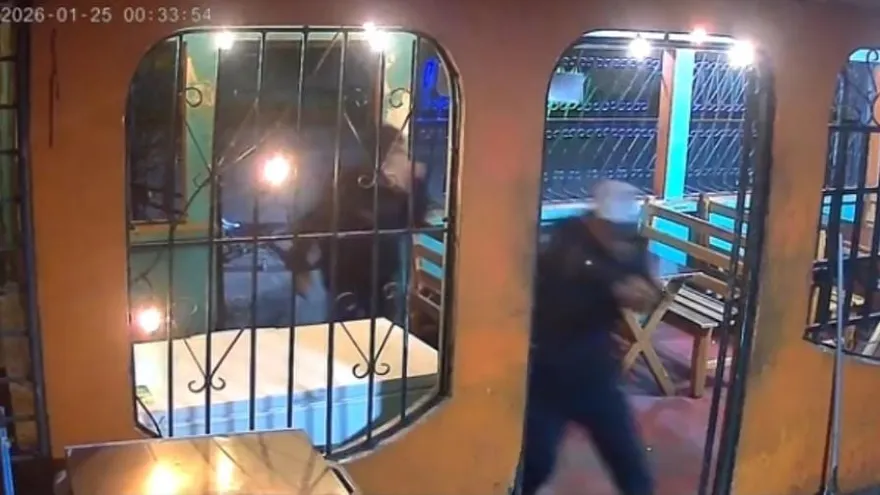 Captura de video que circuló en redes sociales sobre el asalto a un restaurante en El Empalme, Changuinola