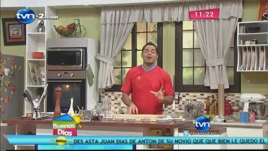 Brocheta de Pollo Mixtas con Salsa de Yogurt y Curry