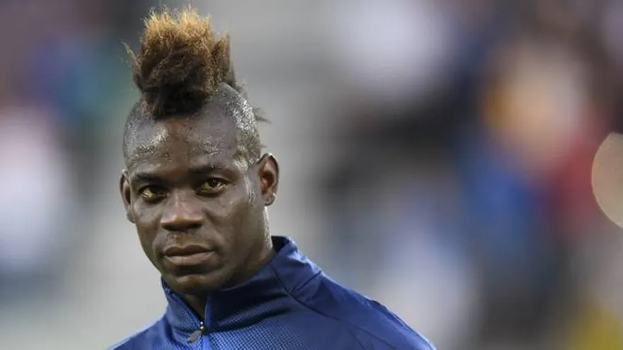 Mario Balotelli sorprende con reto para Marcelo