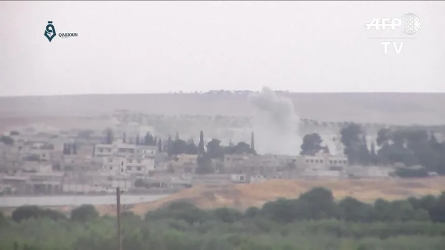 Rebeldes y Turquía arrebatan el EI aldea en Siria