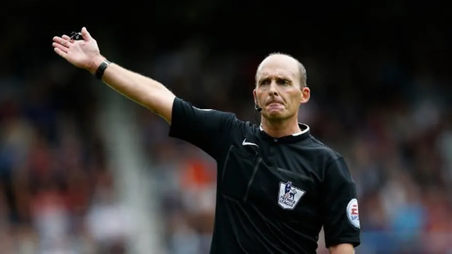 Árbitros sortearán con 'piedra, papel o tijera' en protesta por sanción