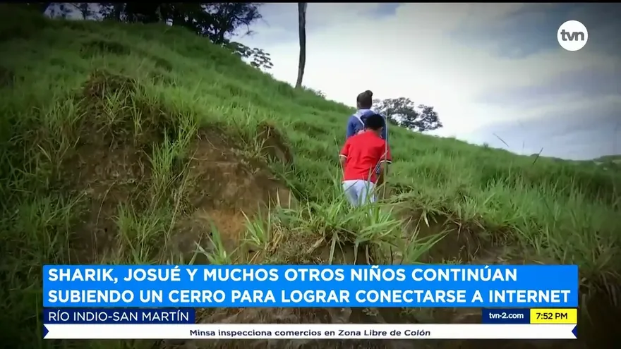 Entregan útiles escolares y alimentos en Río Indio