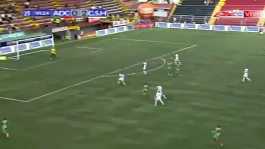 Gol de Johnny Ruíz con CD Carmelita en la primera división de Costa Rica