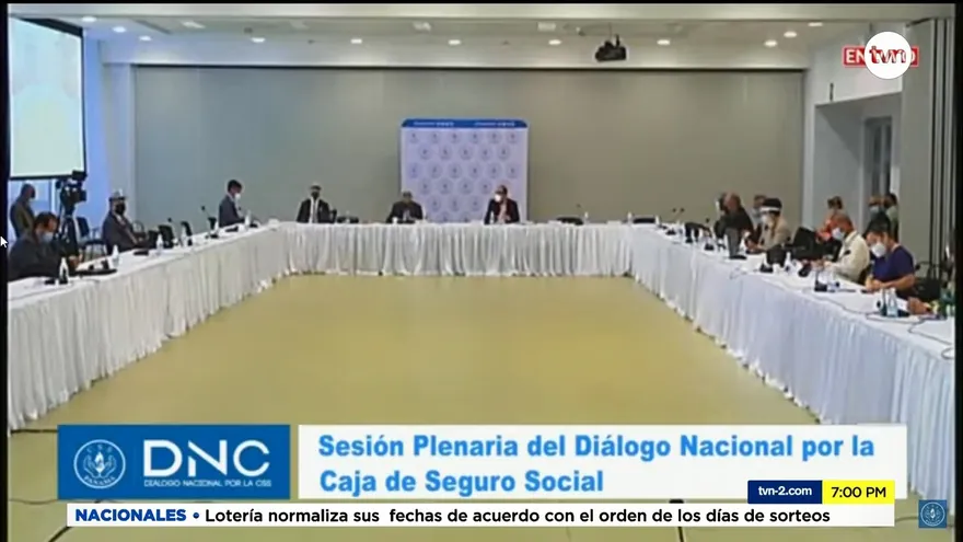 Mesa plenaria del diálogo por la CSS se da en medio de protestas
