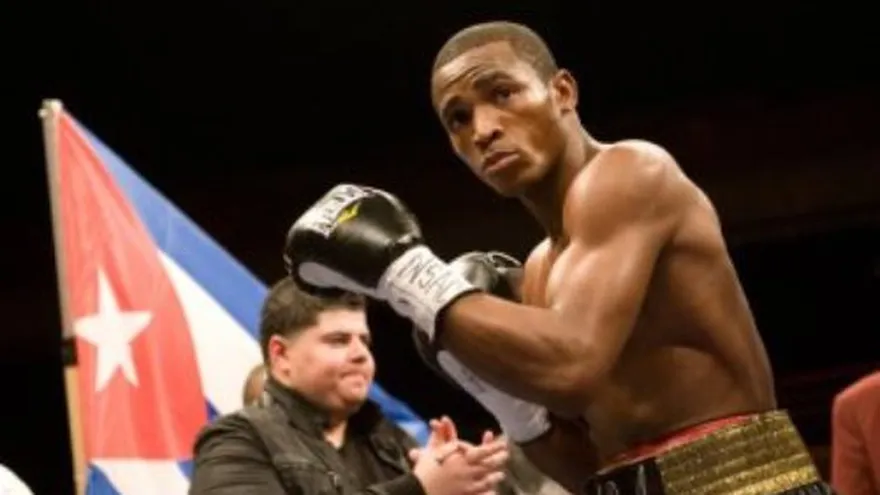 Lara amarró al "Perro" y se coronó campeón interino