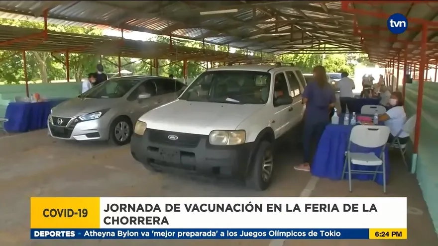 Decenas de personas se vacunan en La Feria de La Chorrera