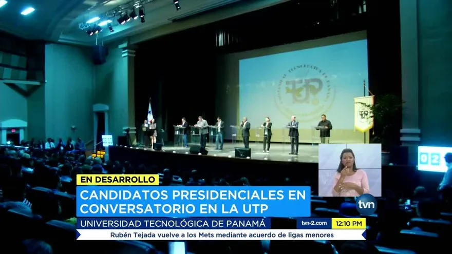 Candidatos presidenciales en debate en la UTP