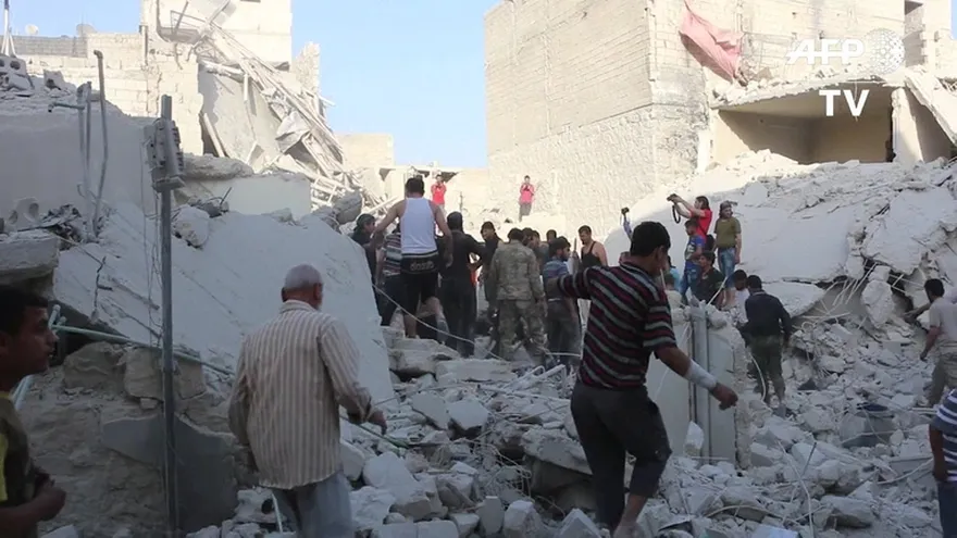 Decenas de muertos tras nuevos bombardeos en Alepo