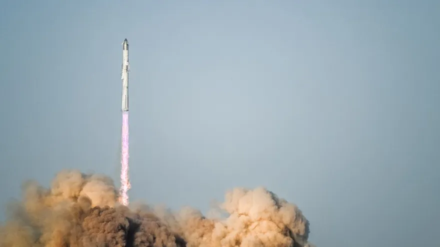 Momento del despegue del cohete SpaceX Starship.