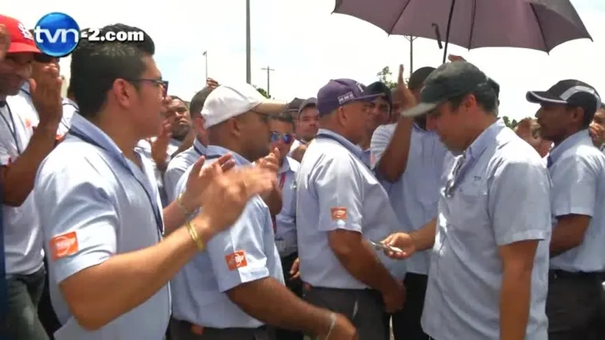 Gobierno busca solución ante crisis de transporte