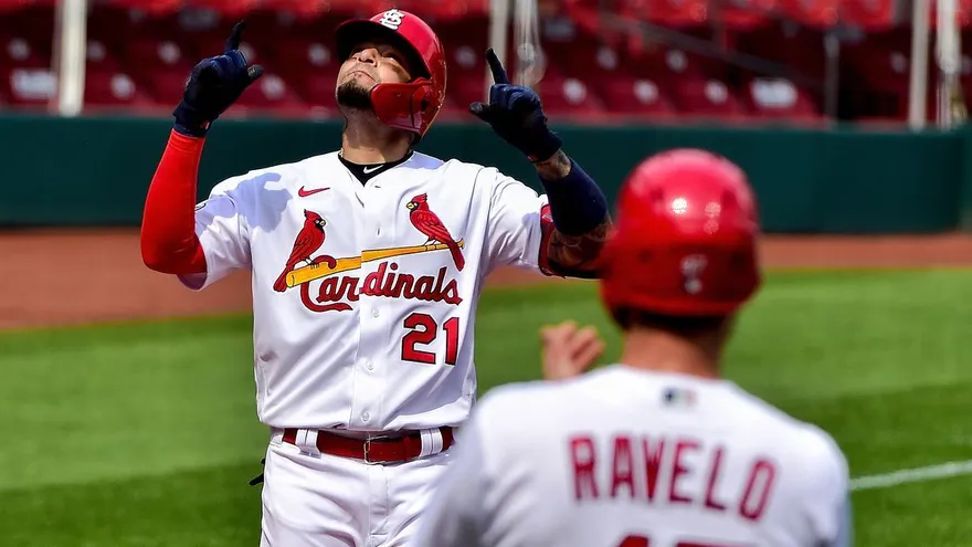 Los Cardenales propinan una paliza de 12-2 a los Tigres de Detroit