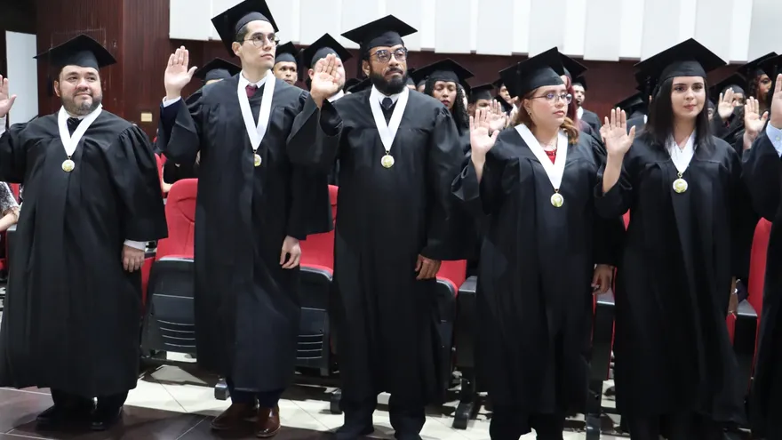 University of Panama graduates 91 new arts professionals amid academic expansion