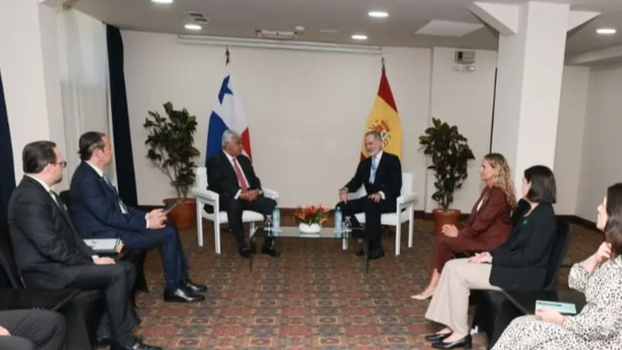 Mulino sostiene reunión bilateral con el rey Felipe VI en Costa Rica