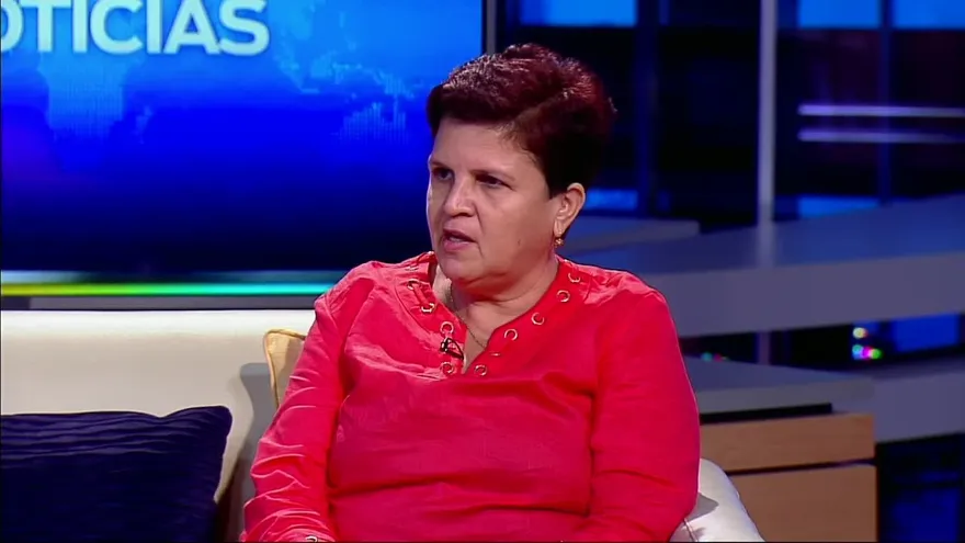 Pareja panameña pide ayuda a EEUU para visitar a su hija con cáncer